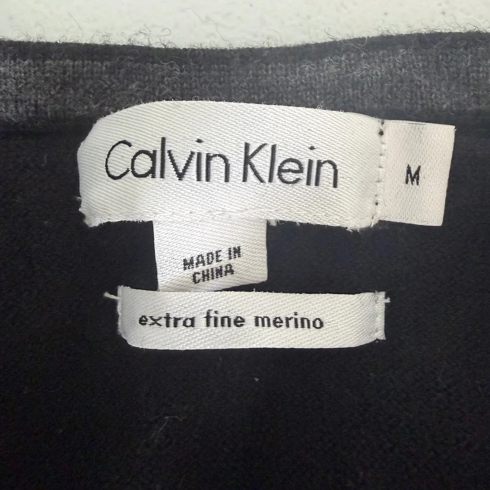 Calvin Klein classic neck